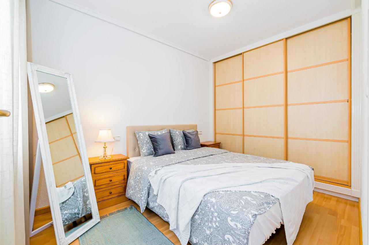 Apartment Natalia Torrevieja Esterno foto